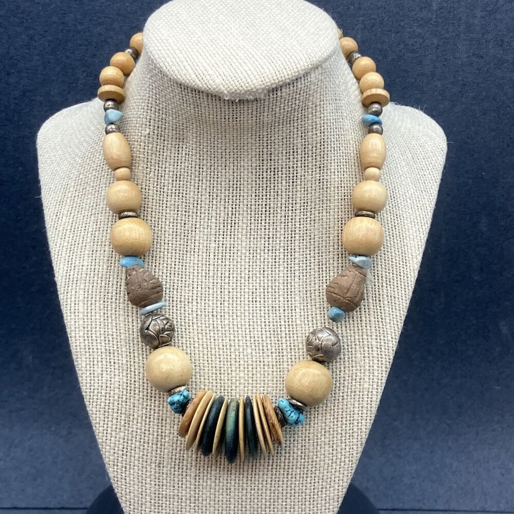Wooden Turquoise Beaded Necklace 18 In Statement Bohemian Retro Vintage Classic